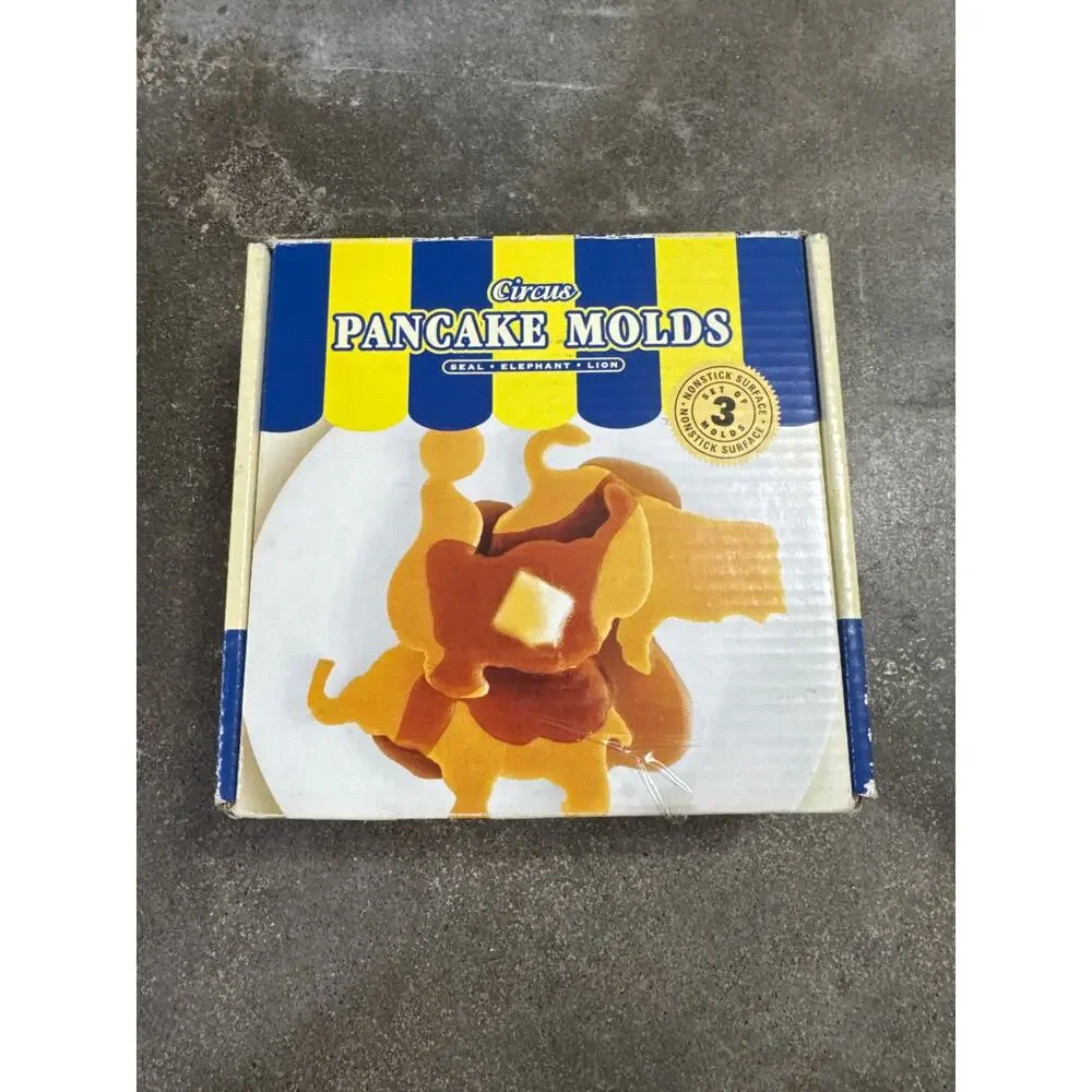 VINTAGE Williams Sonoma “Circus” Pancake Molds